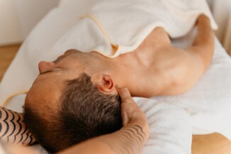 Entspannungsmassage mit Lomi Lomi Nui