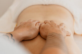 Entspannungsmassage mit Lomi Lomi Nui